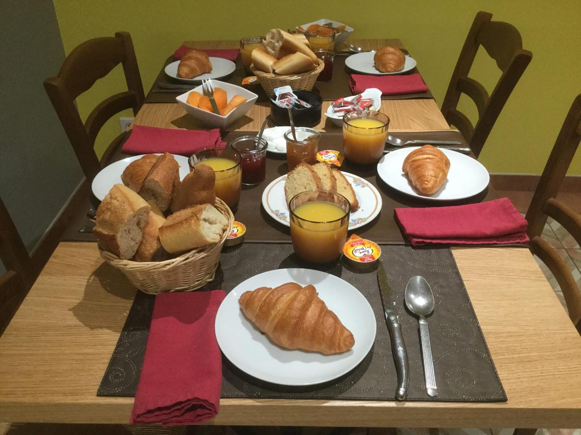 Chez Michel Bed & Breakfast Bedous Luaran gambar